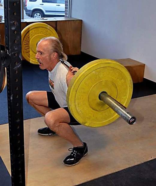 Dave Albo shows power behind those 400-meter legs and 400mm lenses.