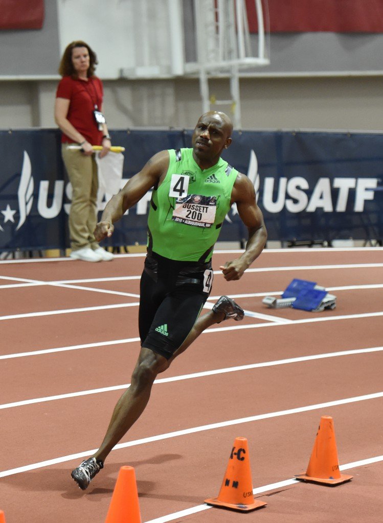 Antwon Dussett set 400 AR. Rob Jerome photo