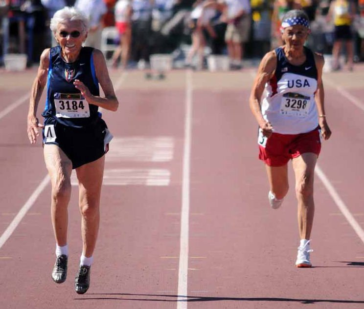 Pat Peterson (left) leads friend Johnnye Valien at 2011 Sacramento worlds.