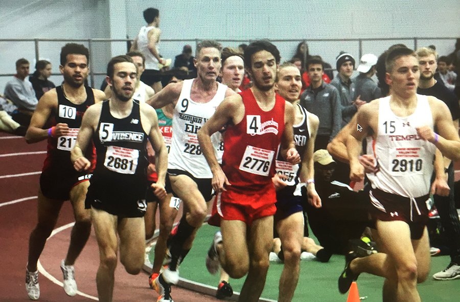 Sean Wade (No. 9) runs with young guns during his 3000 WR. Photo by levelrenner.com