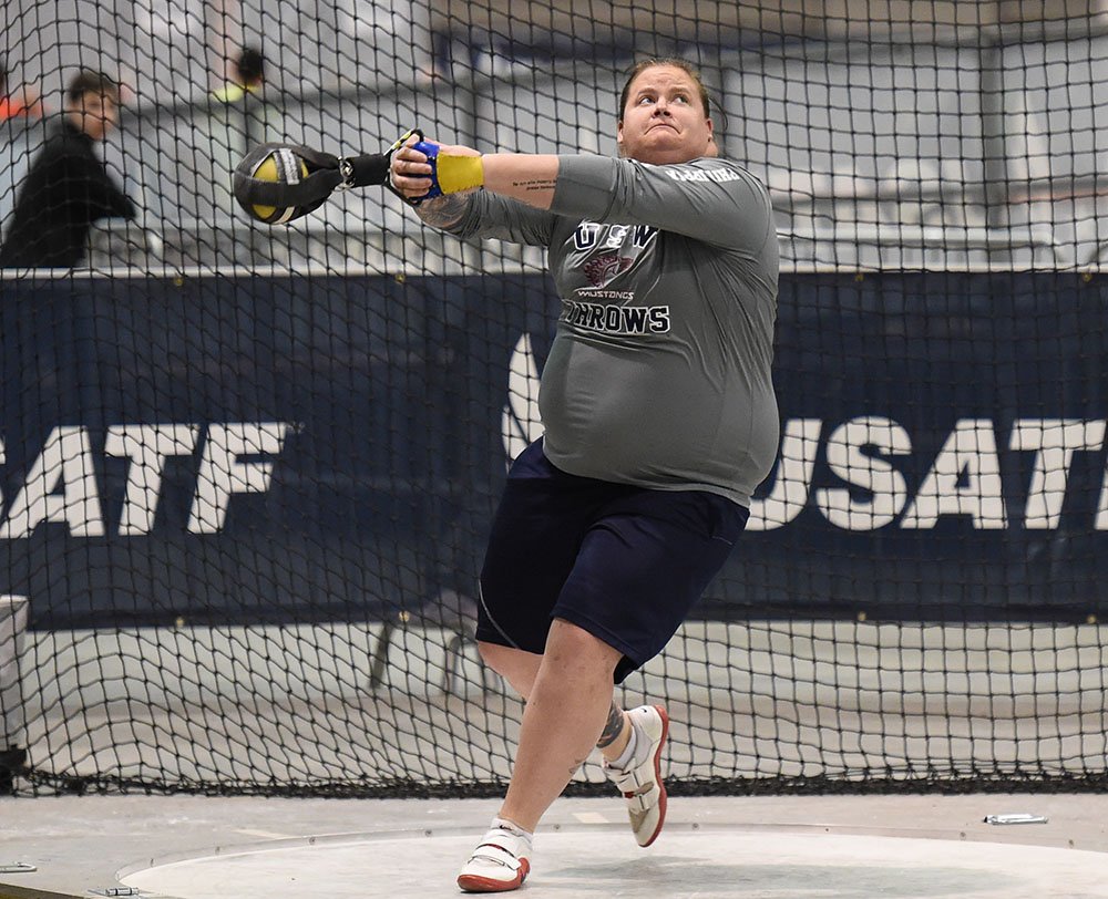 Jessica puts on a weight throw clinic at ABQ. Rob Jerome photo