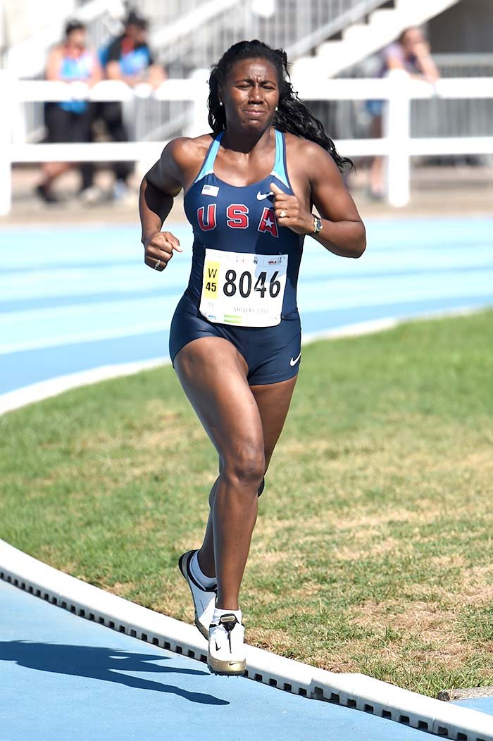 Carmellia guts out her hep 800 despite pain from a knee injury. Rob Jerome photo