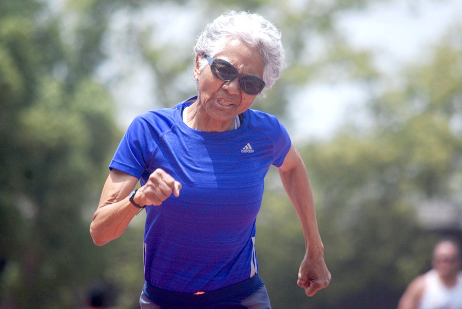 Irene guts out last yards of 400-meter dash at Pasadena Senior Games.