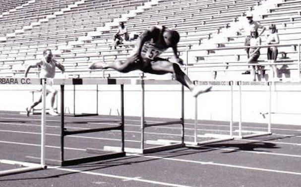 Walt ran a then WR in M50 short hurdles of 14.11 at a Santa Barbara meet.